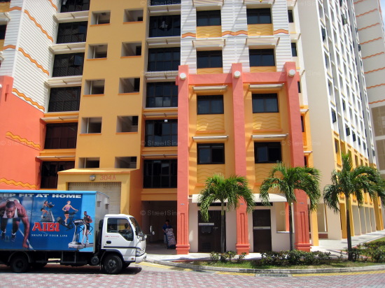 Blk 304A Anchorvale Court (Sengkang), HDB 4 Rooms #295862